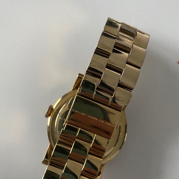 Marc by Marc jacobs gold watch - Picture 2 of 2